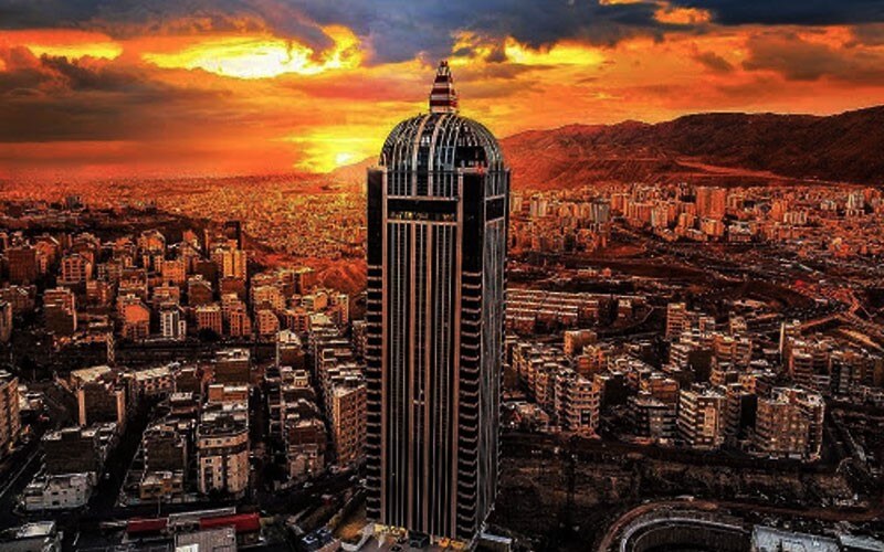 تبدیل تبریز به قطب گردشگری از برنامه های دولت سیزدهم است