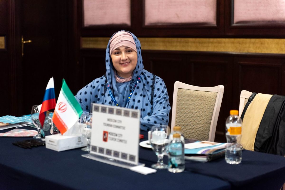 کسی که حاضر نیست برای دیدن ایران یک شال سر کند، اصلا سفر نکند