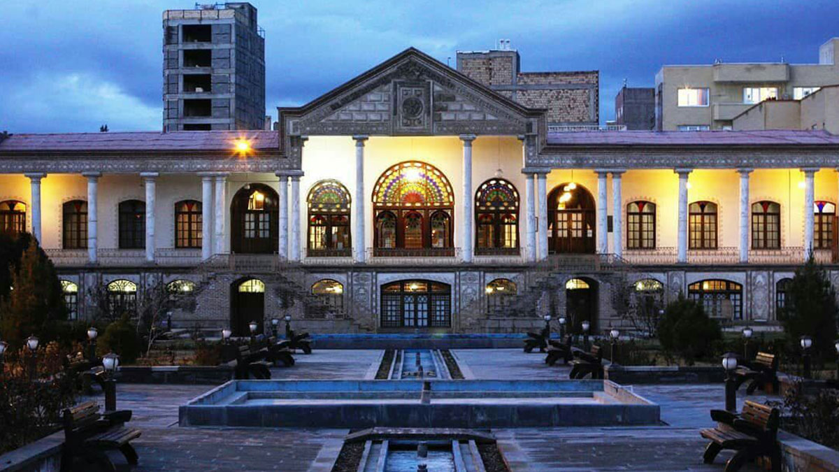 تور 4 روزه تبریز از مشهد 25 بهمن 1403