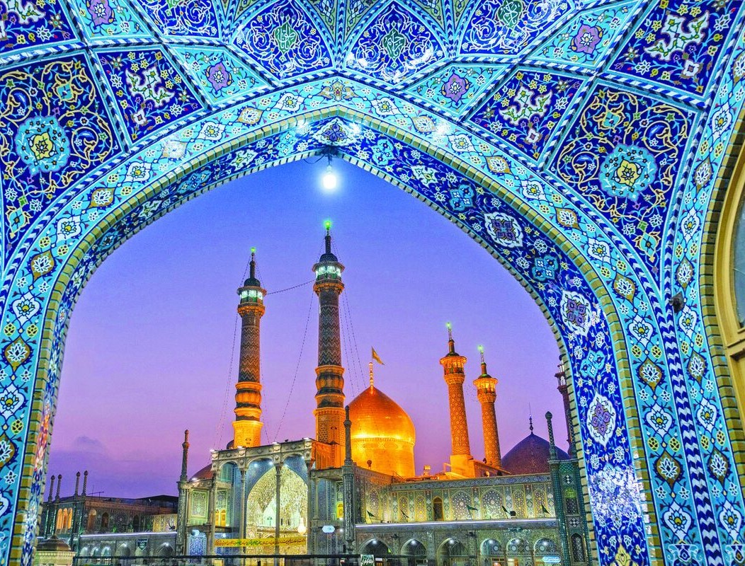تور 4 روزه قم از مشهد 15 مرداد 1403