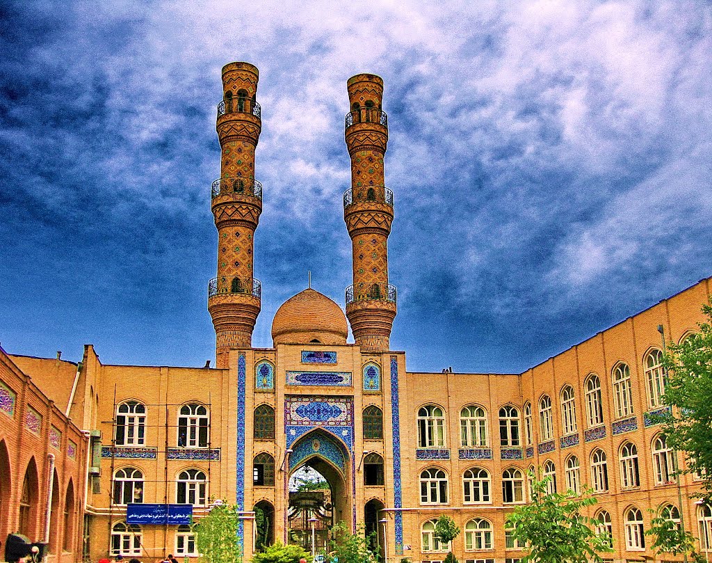 تور 4 روزه تبریز از مشهد 21 بهمن 1403