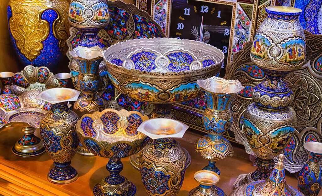 آغاز به کار نمایشگاه گردشگری و صنایع دستی اصفهان